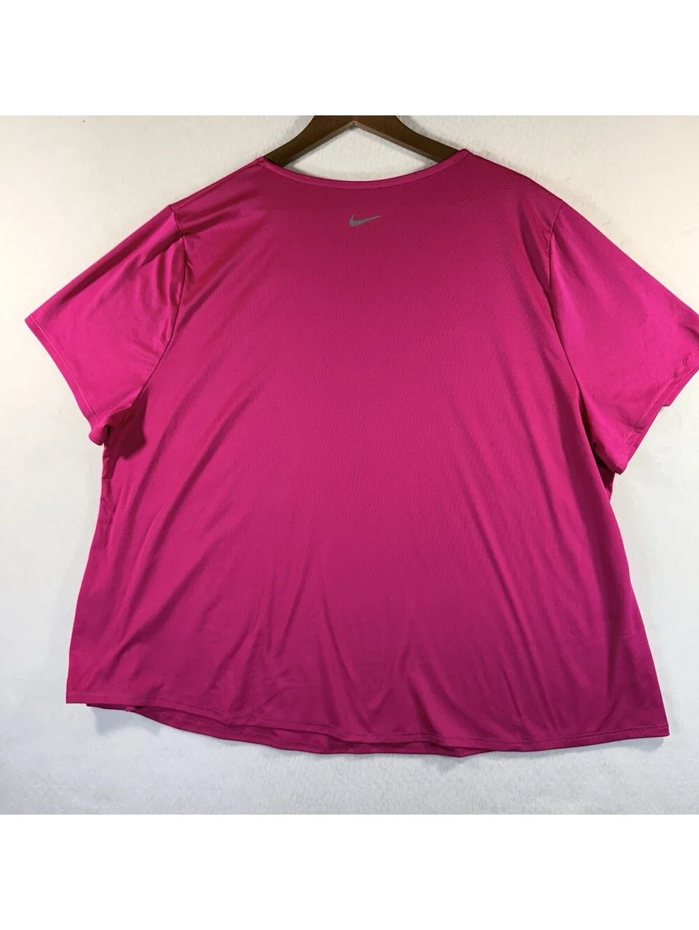 Nike Women's Pink/Fuchsia Dri-Fit Top Short Sleeve 2X